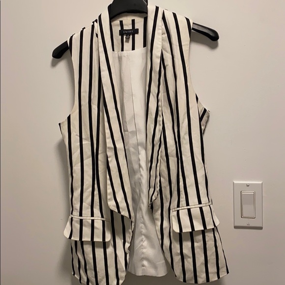 Top - Picture 3 of 7